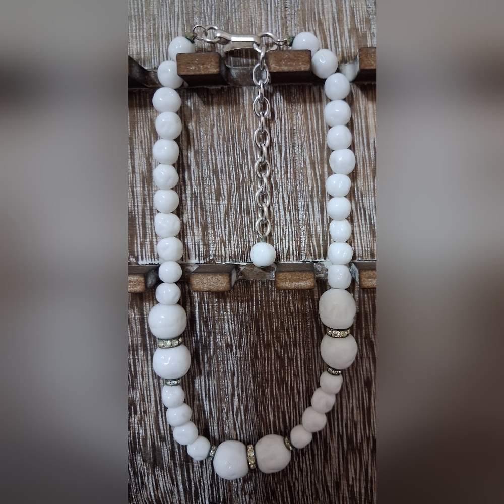 Vintage Eisenberg Milk Glass & Rhinestone Accent Beaded Choker Necklace 12"